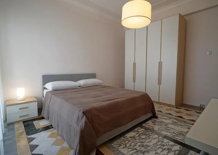 Top Floor Aparthotel Bentivoglio 2